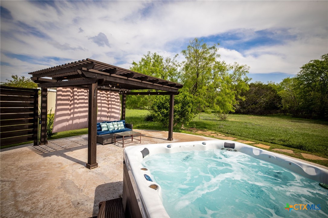 851 River Cliff Drive