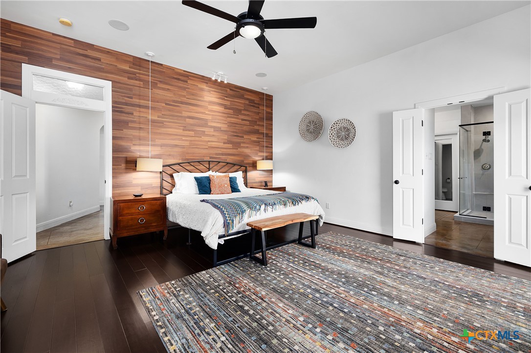 851 River Cliff Drive