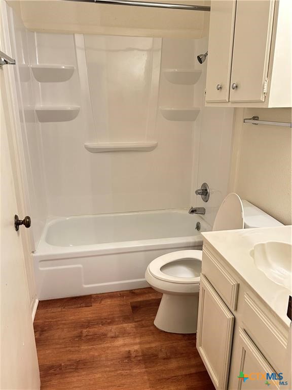 1051 Country Club Unit G #26 Drive 26