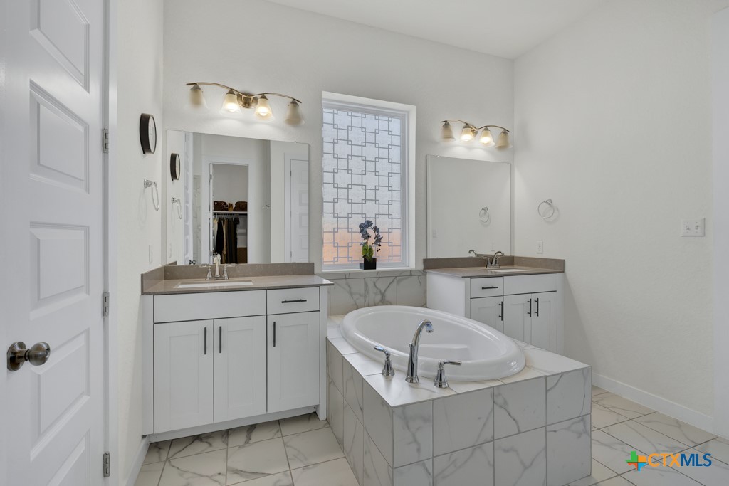 382 Nightshade Trail