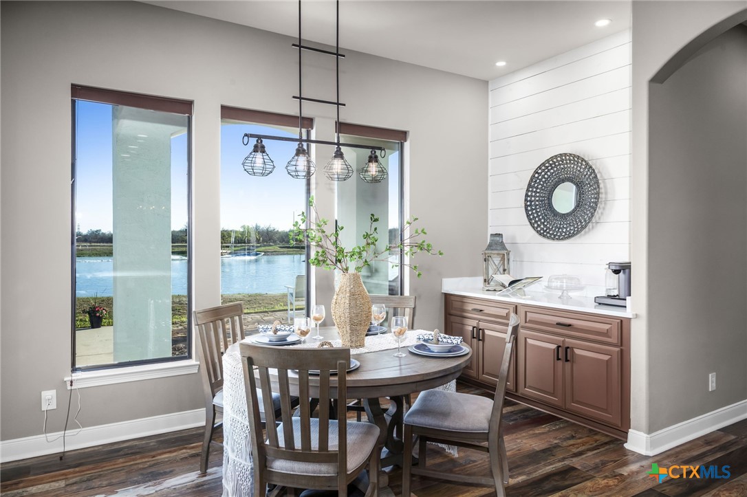 925 River Ranch Circle