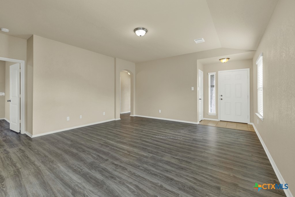 1512 Doncaster Drive