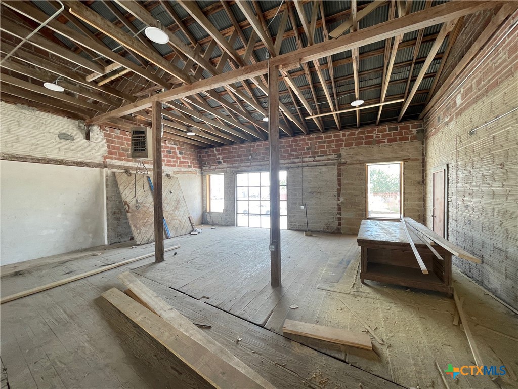 1308 N Bowie Street