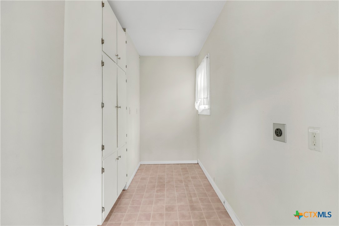 1010 E Humphreys Street