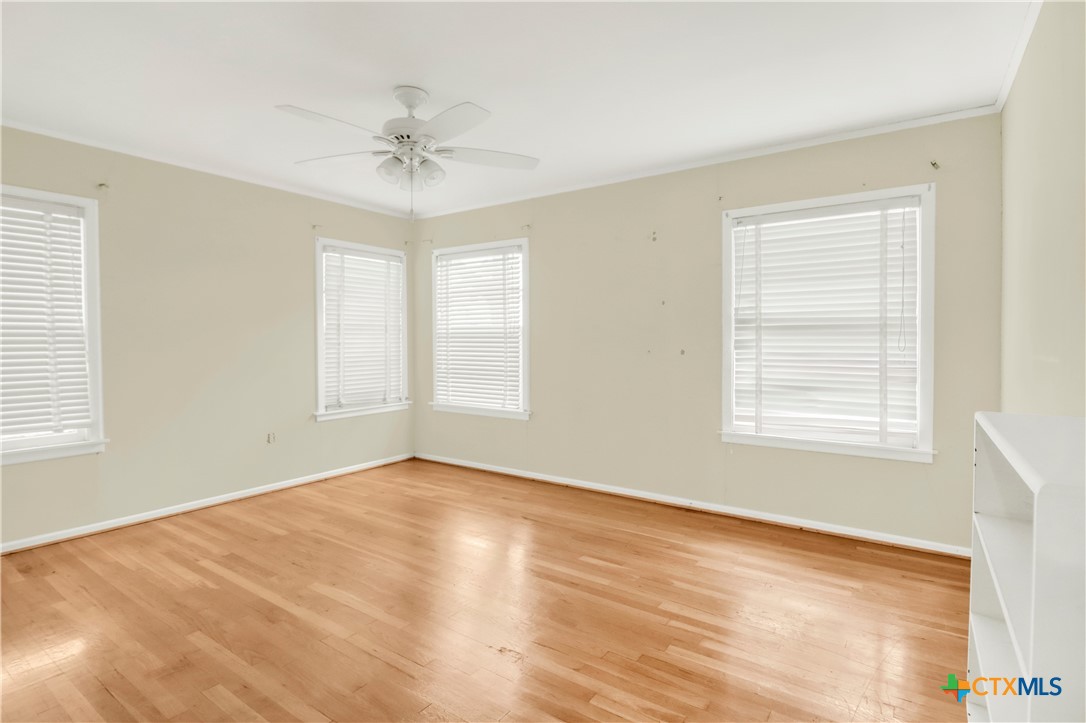 1010 E Humphreys Street