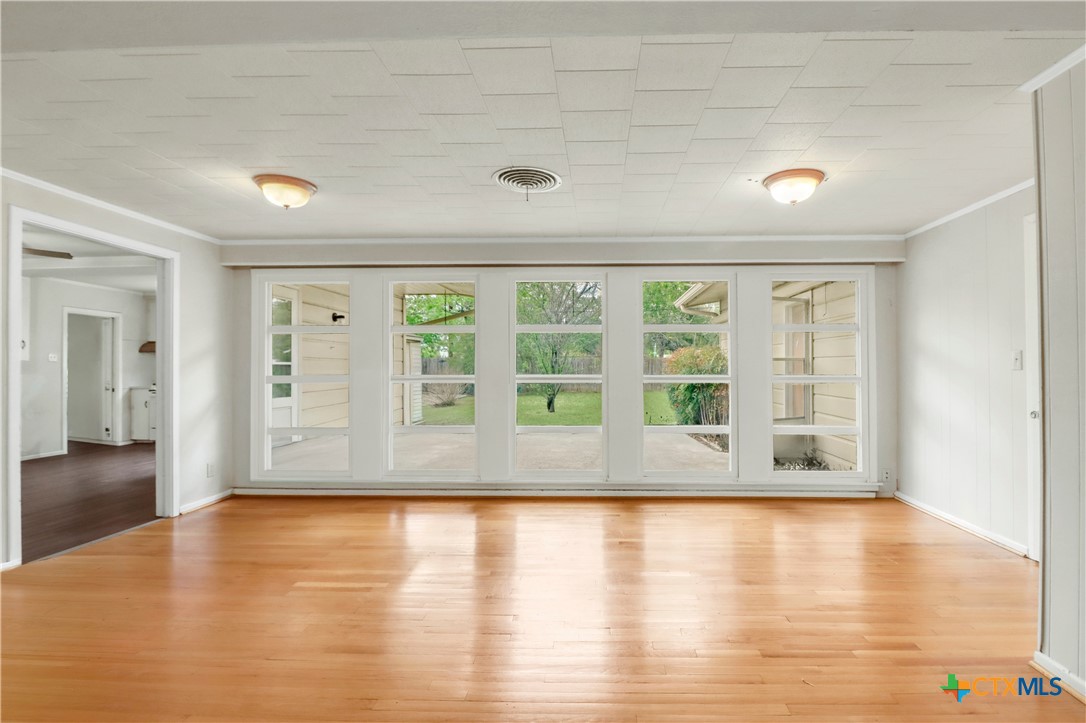 1010 E Humphreys Street