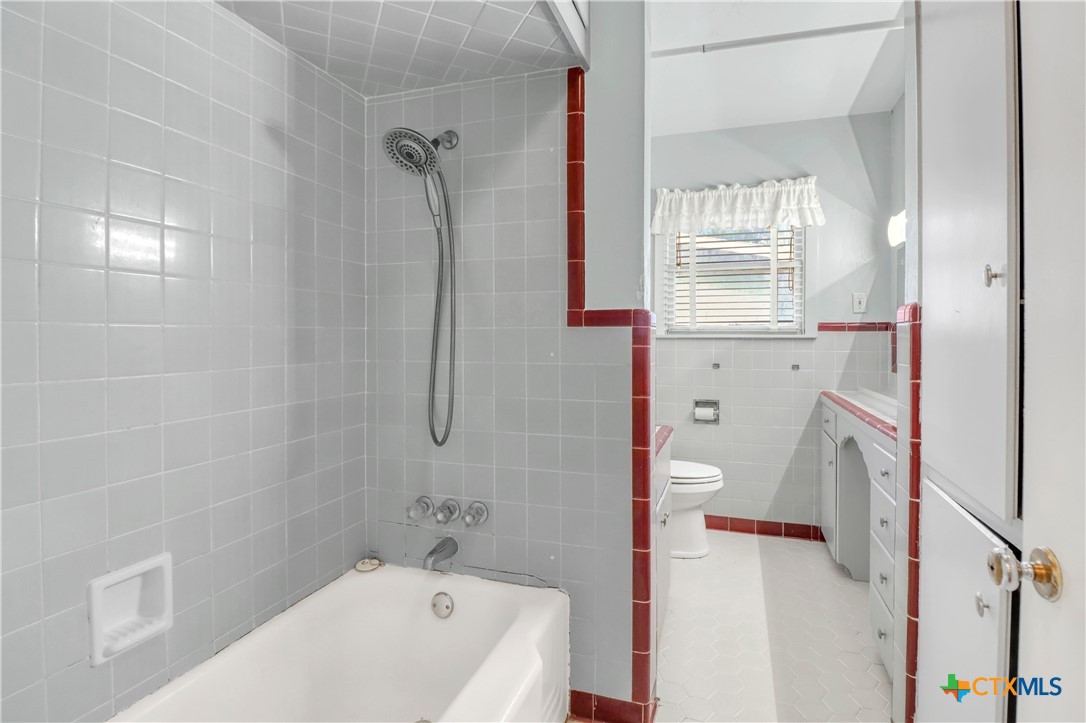 1010 E Humphreys Street