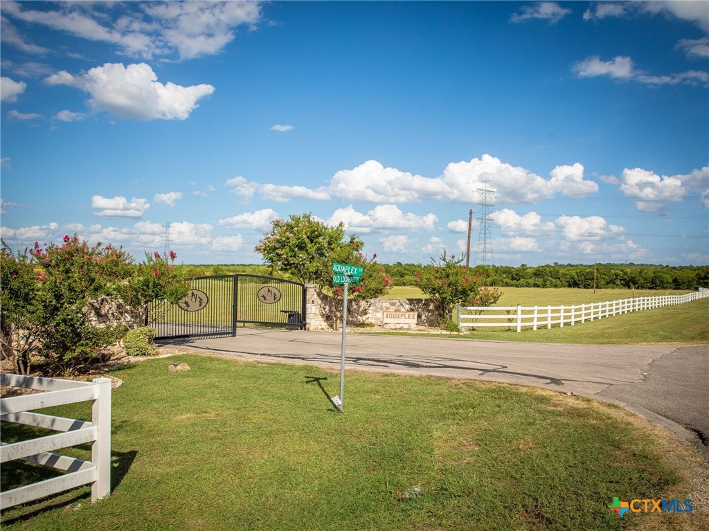 12407 Aquaplex Drive