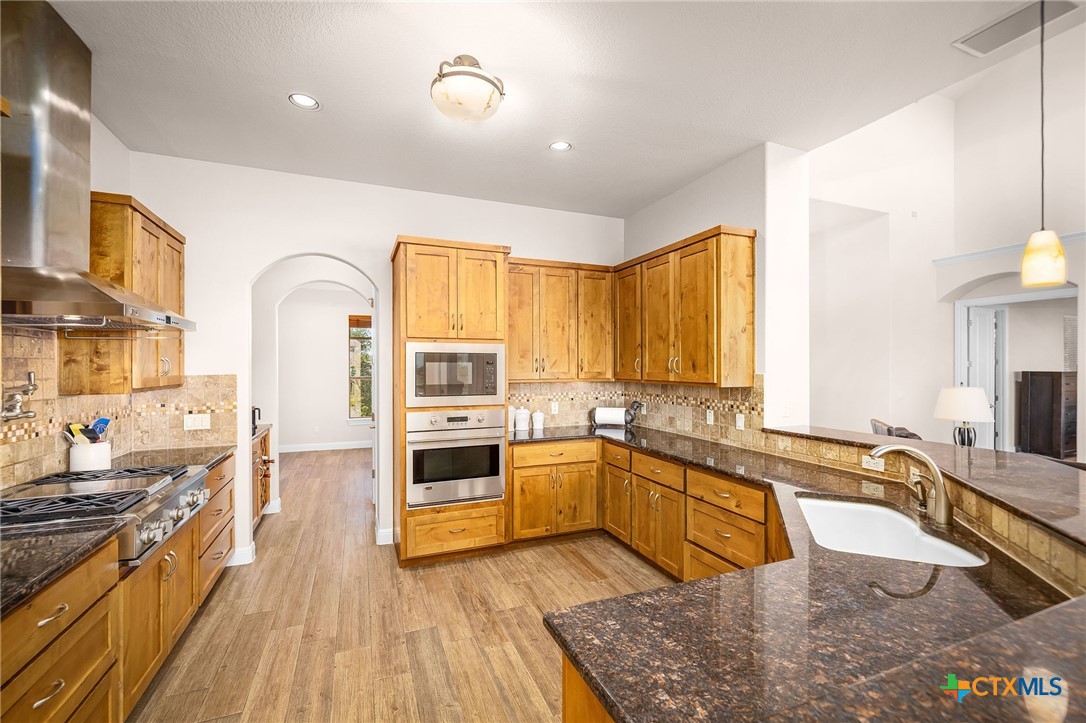 12407 Aquaplex Drive