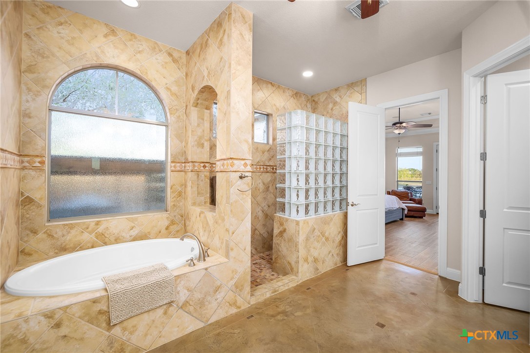 12407 Aquaplex Drive