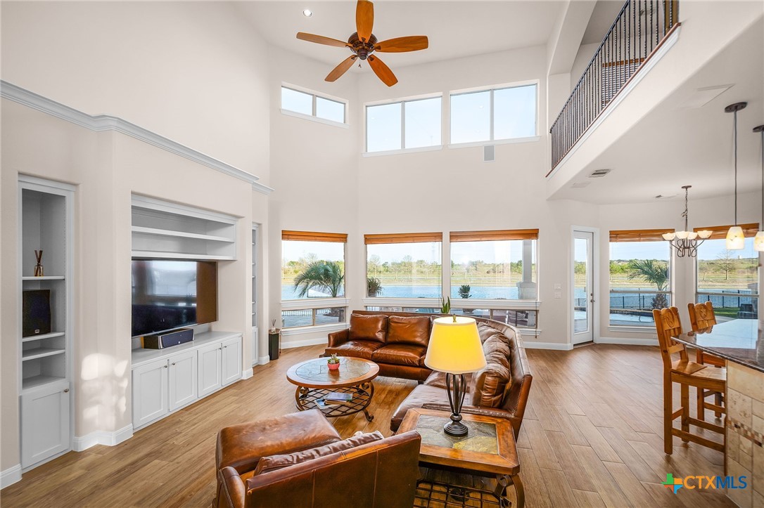 12407 Aquaplex Drive