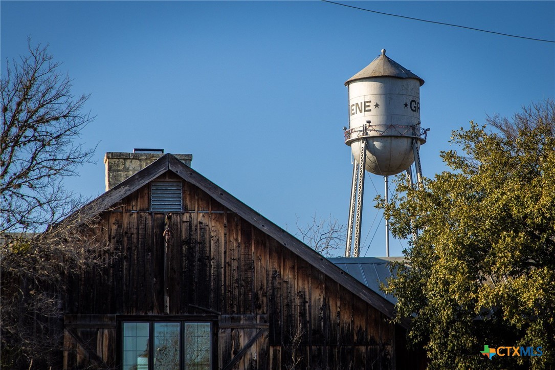 1247 Gruene Road 302