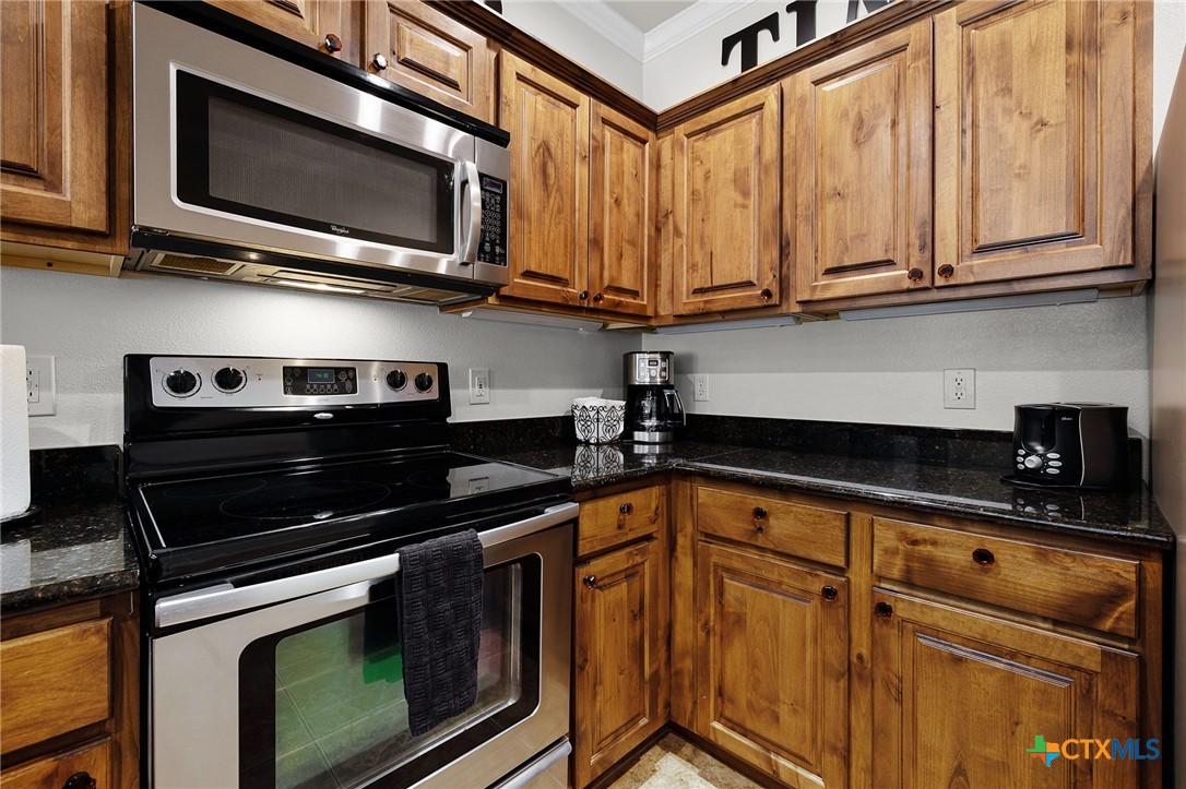 1247 Gruene Road 302