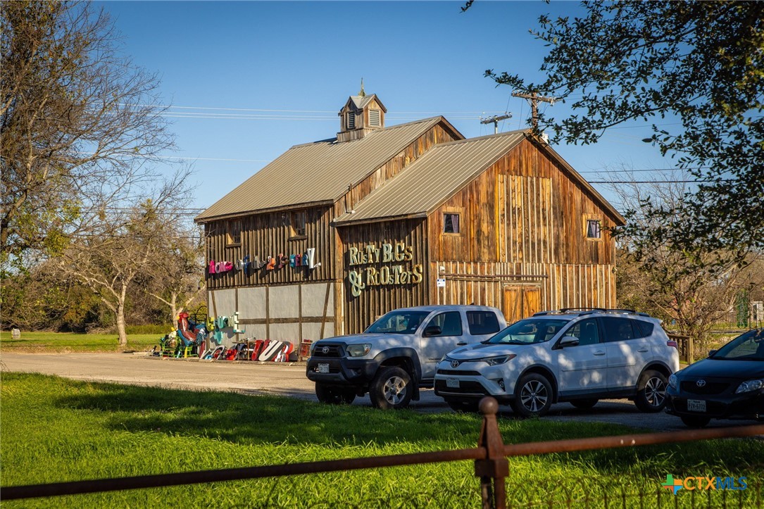 1247 Gruene Road 302