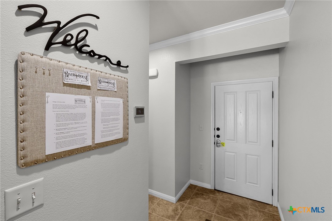 1247 Gruene Road 302