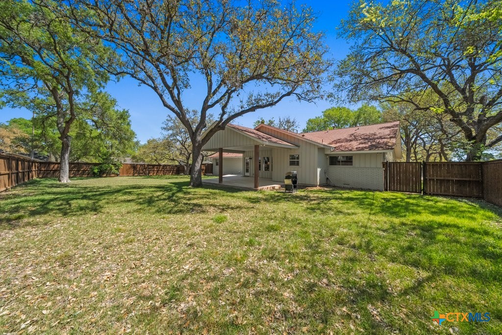 2 La Mesa Drive
