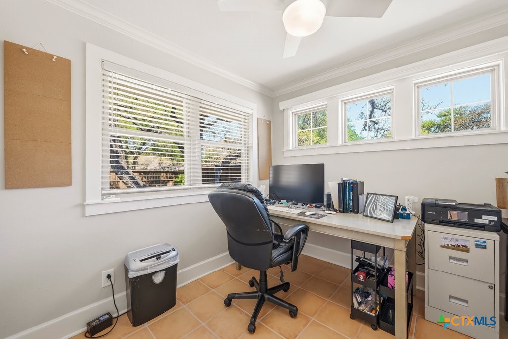 2 La Mesa Drive
