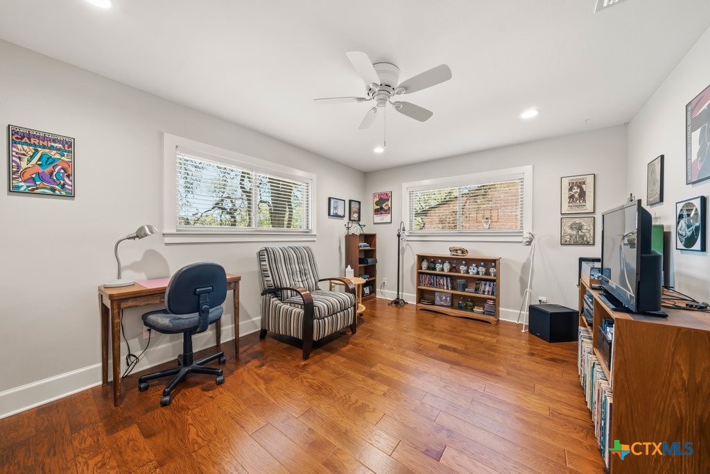 2 La Mesa Drive