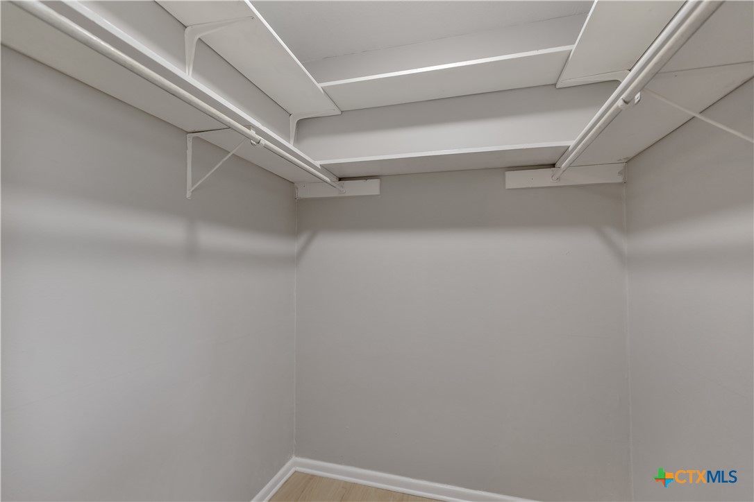 1051 Country Club Drive 20