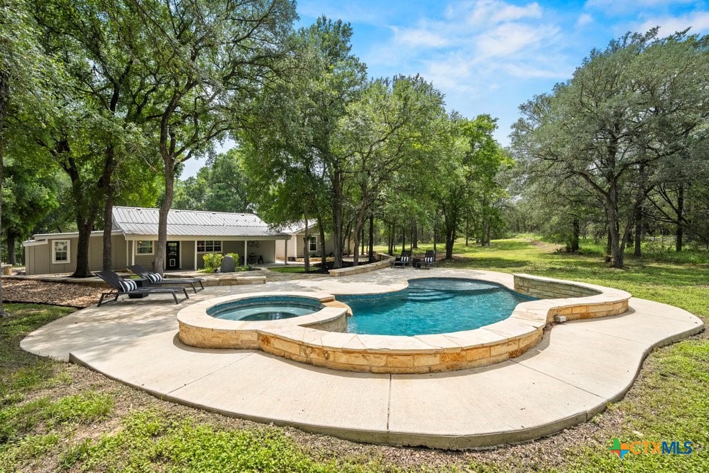 601 Valley View West Road