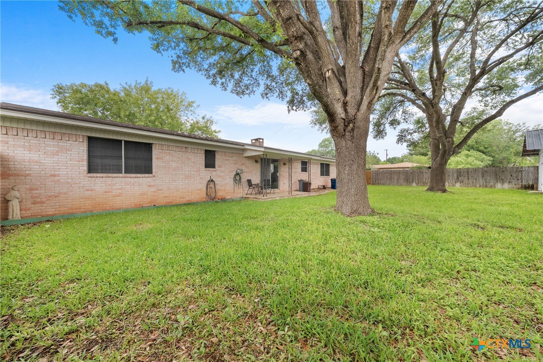 618 Fair Lane