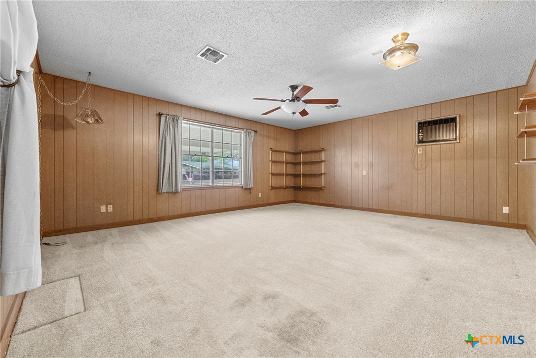 618 Fair Lane