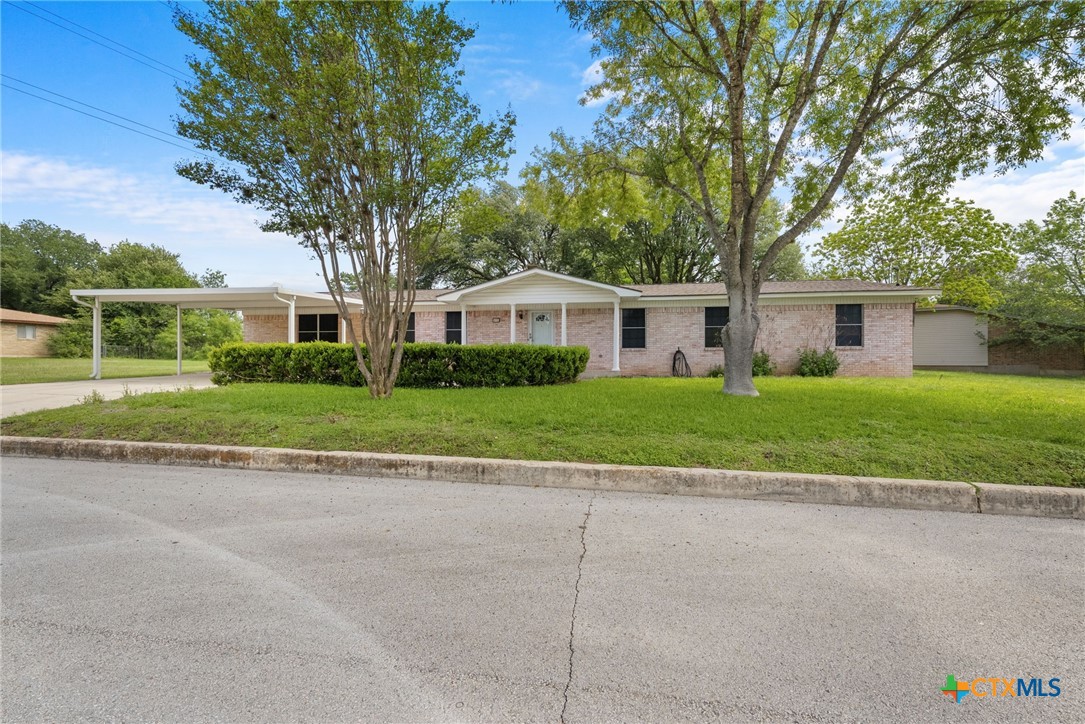 618 Fair Lane