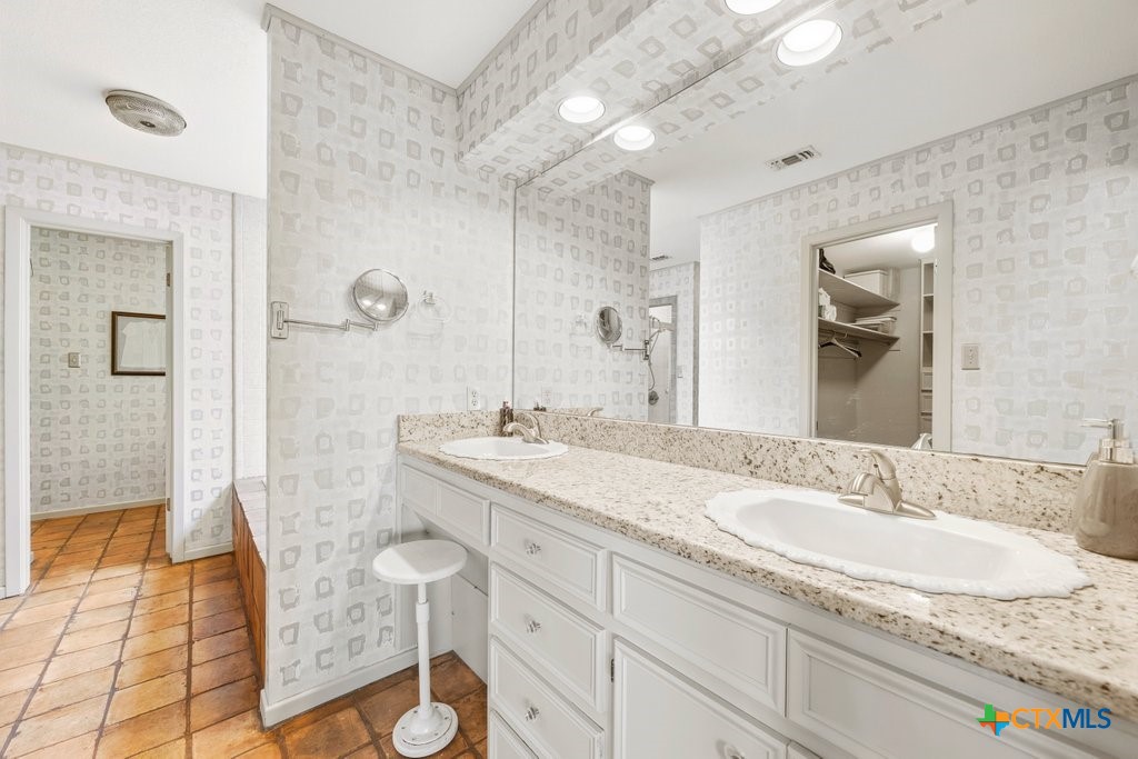 1 Wildwood Trail