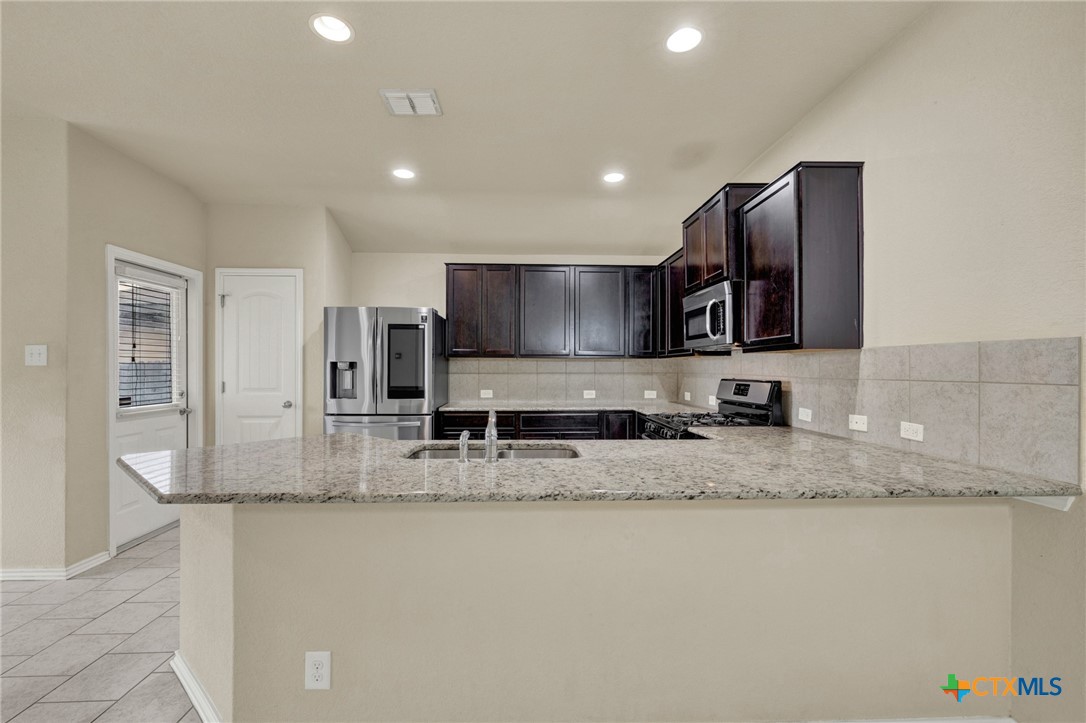 8510 Shooter Cove