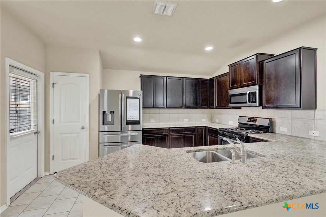 8510 Shooter Cove