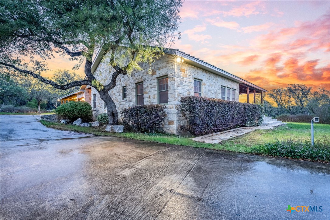 377 Buffalo Springs Road