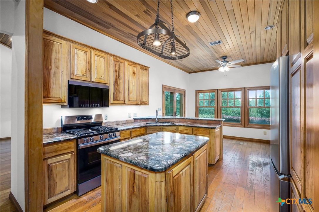 377 Buffalo Springs Road
