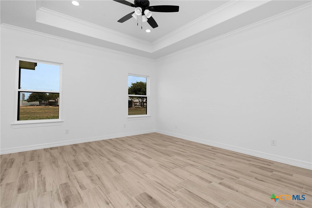 112 Rustic Woods