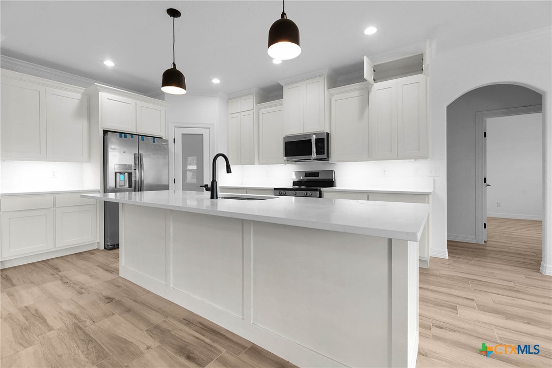 112 Rustic Woods