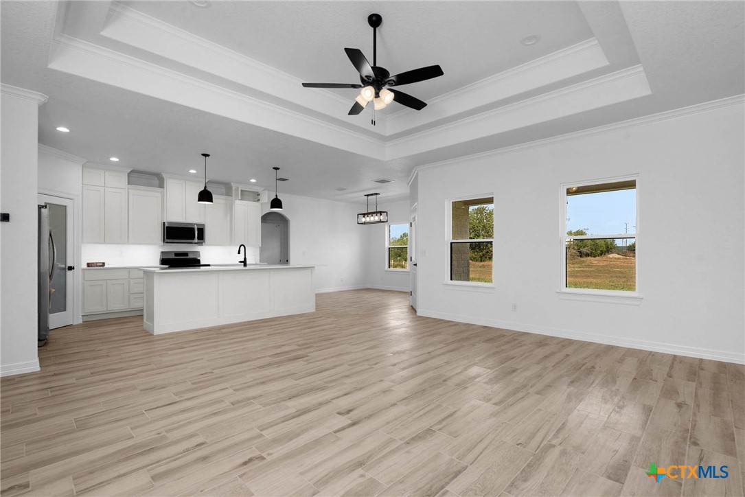 112 Rustic Woods
