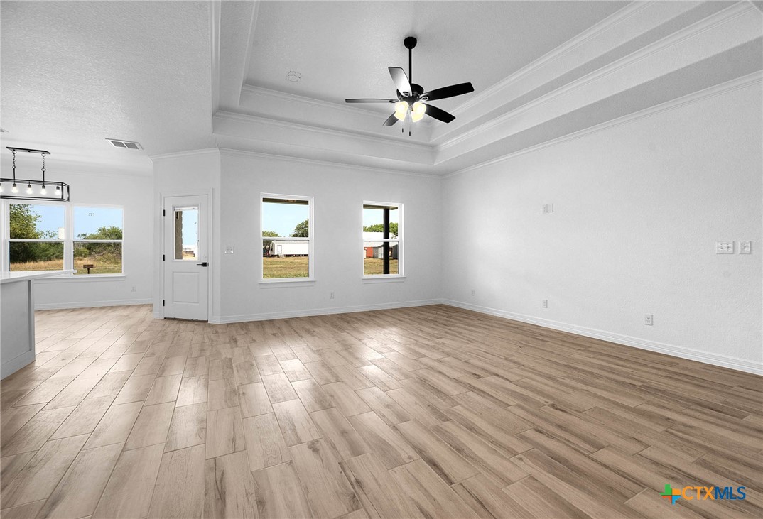 112 Rustic Woods