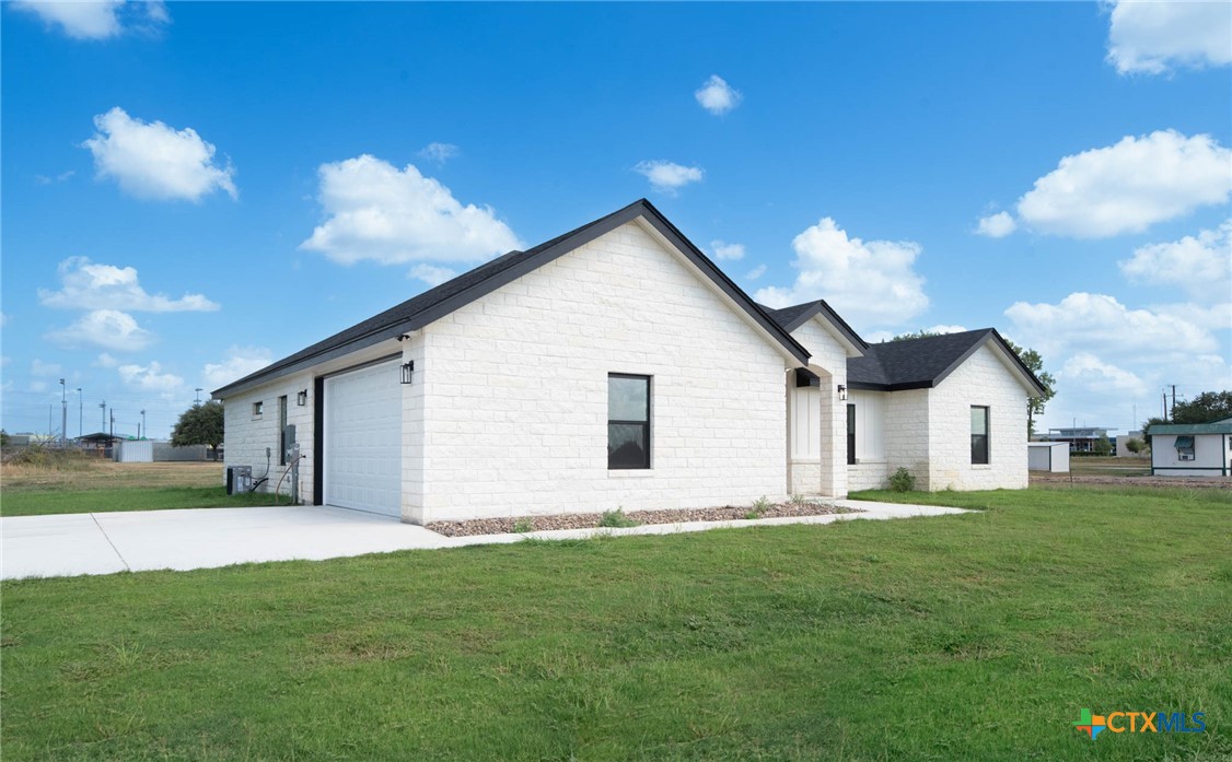 112 Rustic Woods
