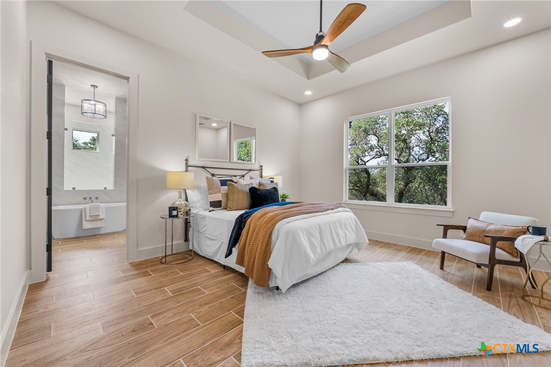 375 Shady Hollow
