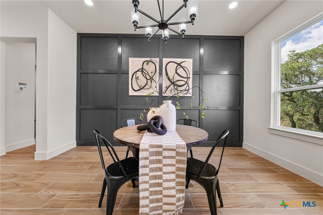 375 Shady Hollow