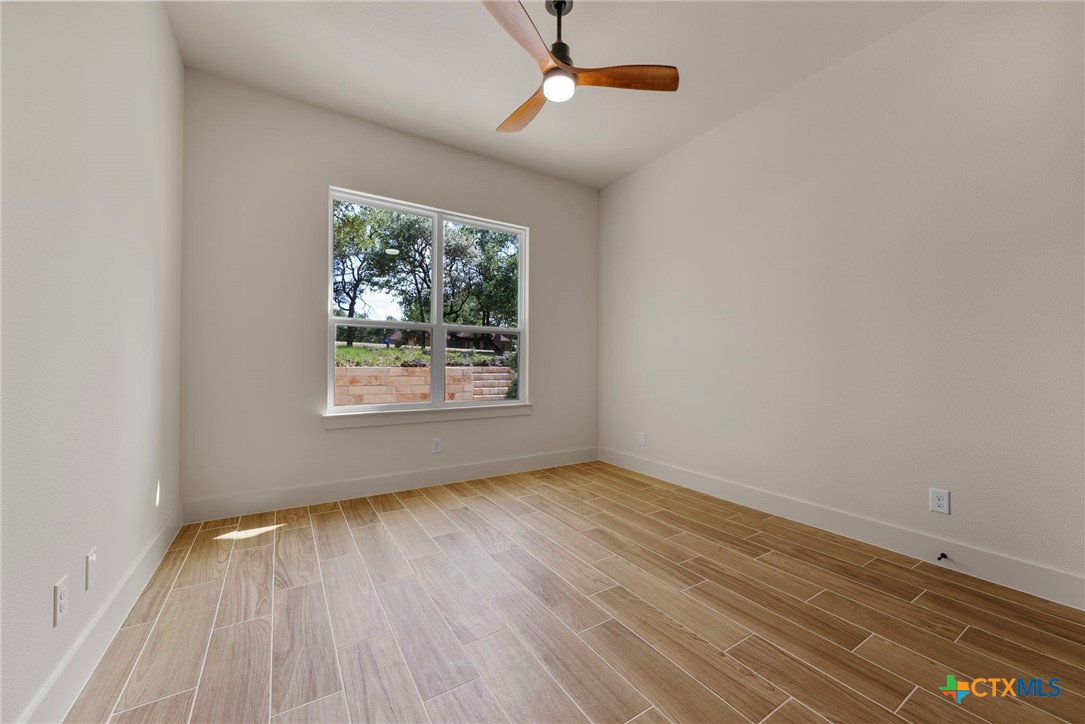 375 Shady Hollow