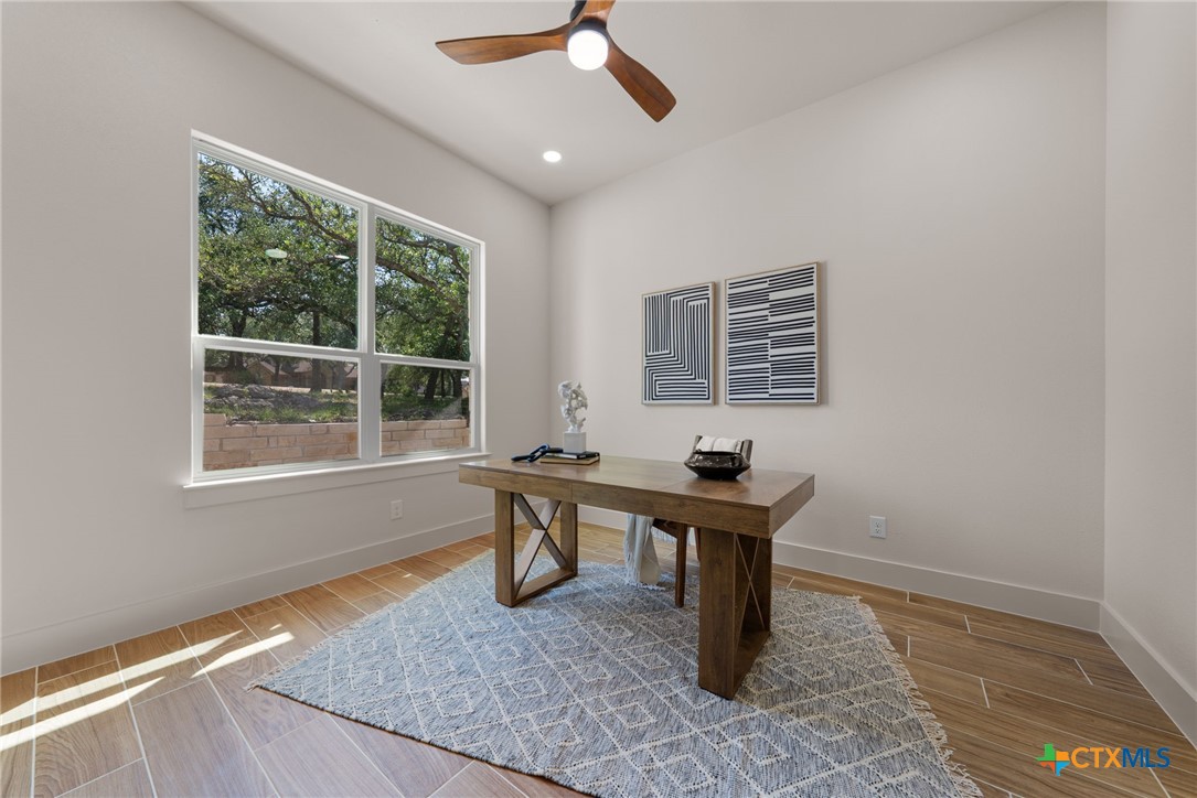 375 Shady Hollow