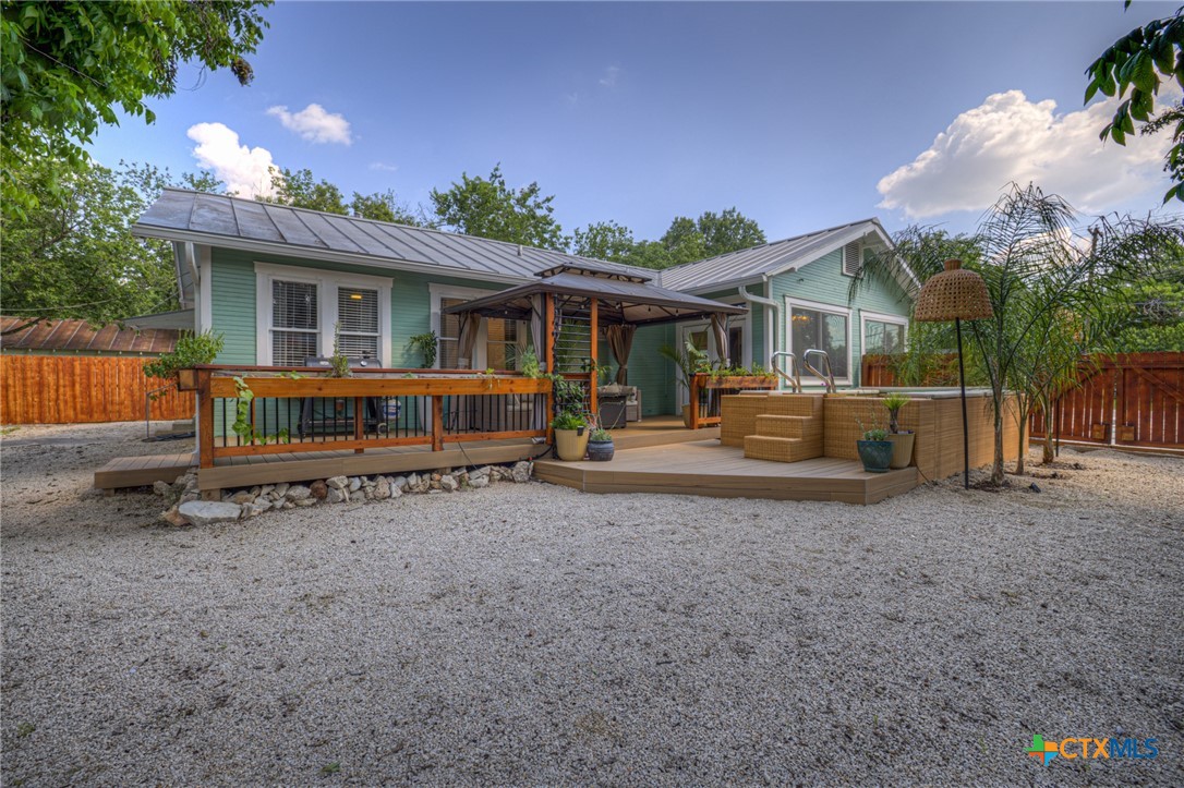 225 S Live Oak Avenue