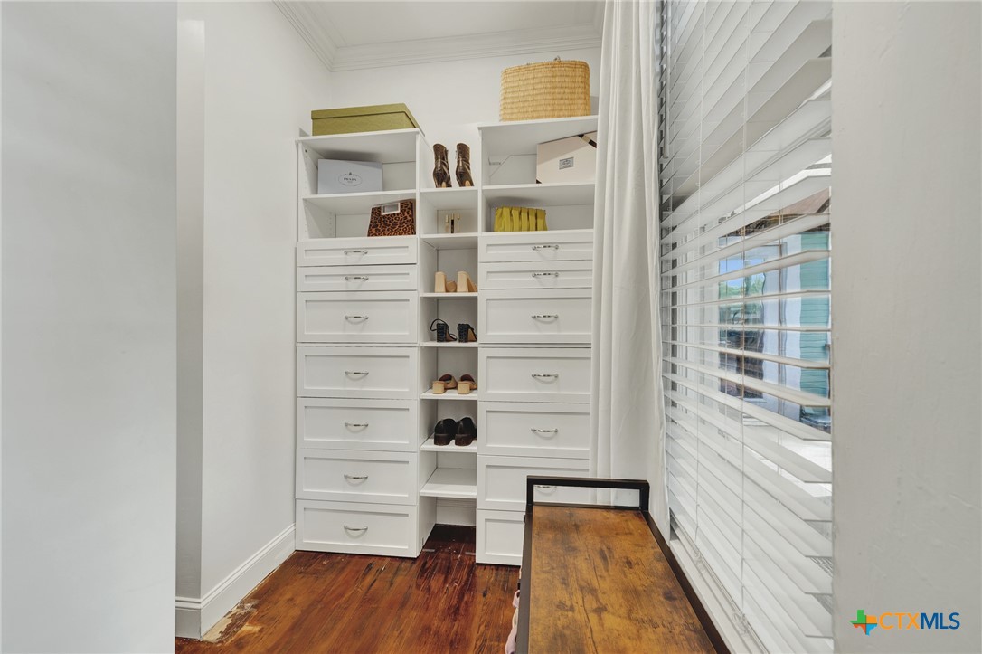 225 S Live Oak Avenue