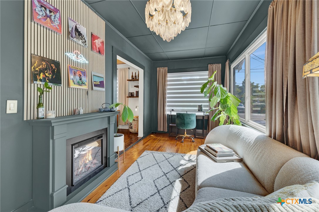 225 S Live Oak Avenue