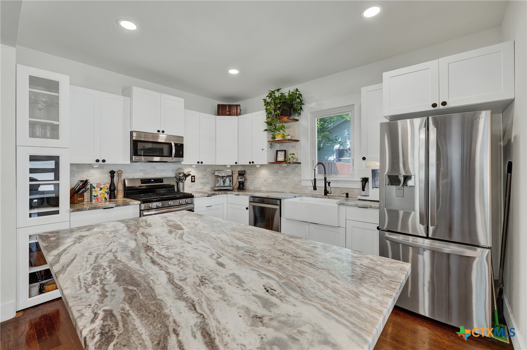 225 S Live Oak Avenue