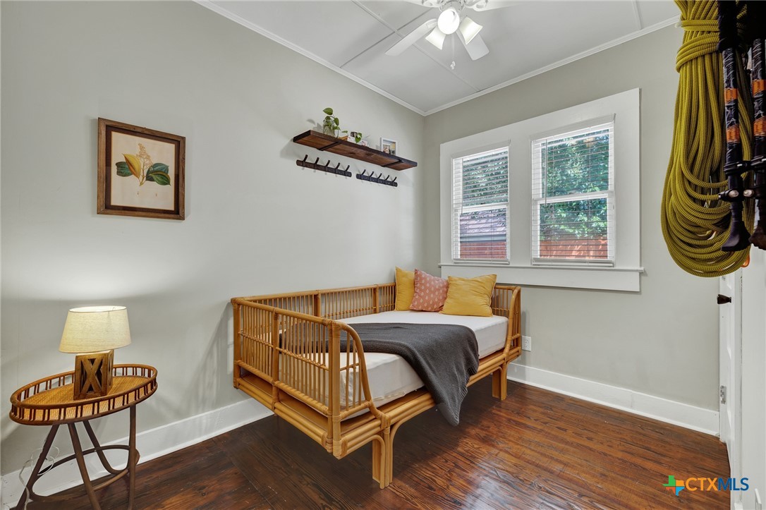 225 S Live Oak Avenue