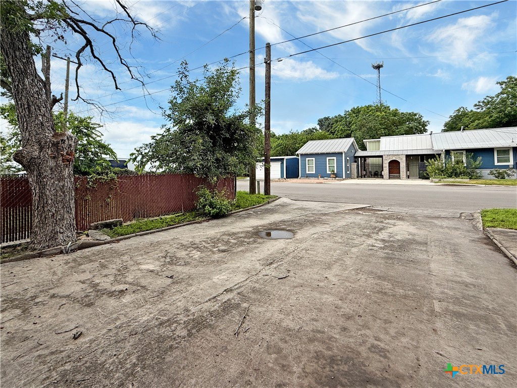 1195 W Coll Street