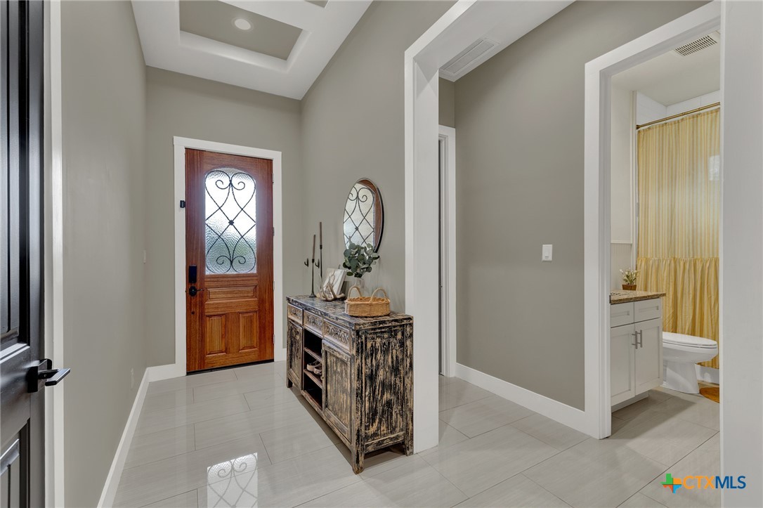627 Hummingbird Hill