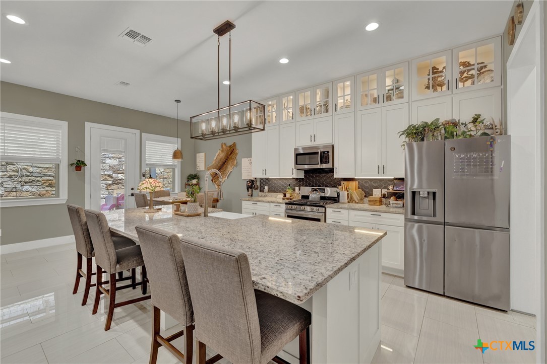627 Hummingbird Hill
