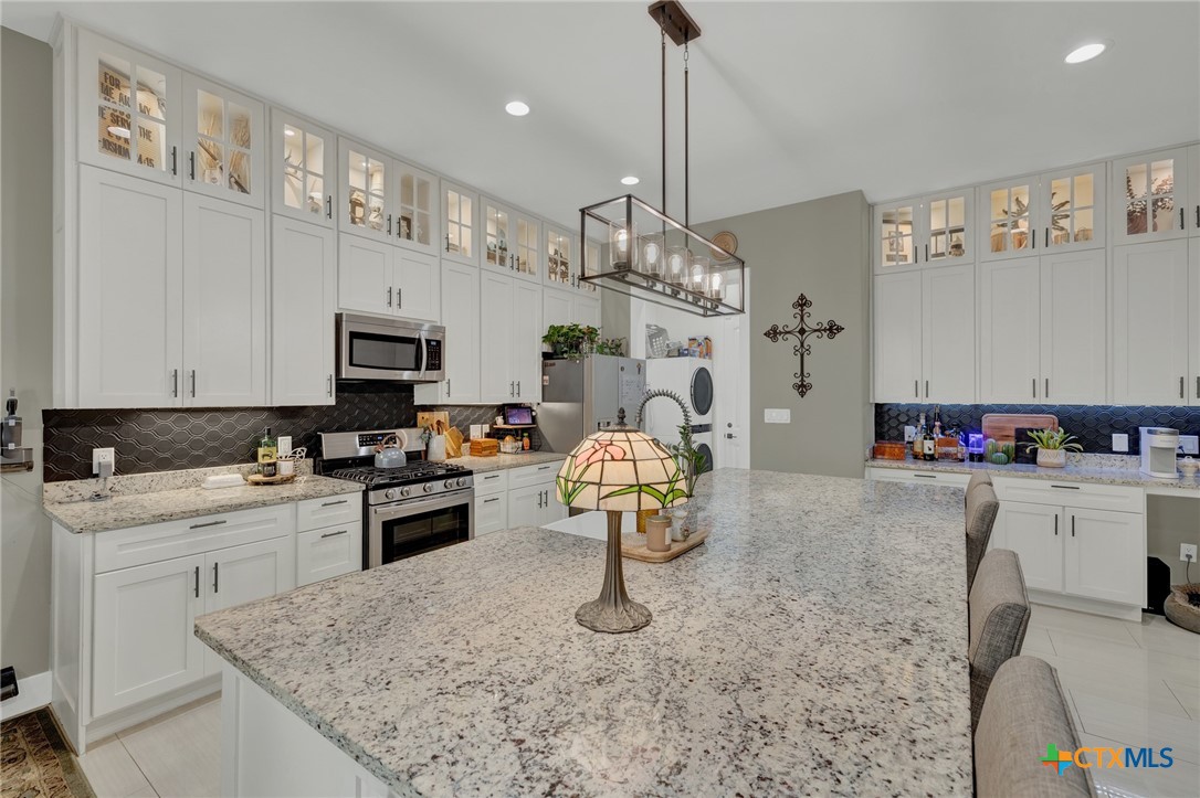 627 Hummingbird Hill